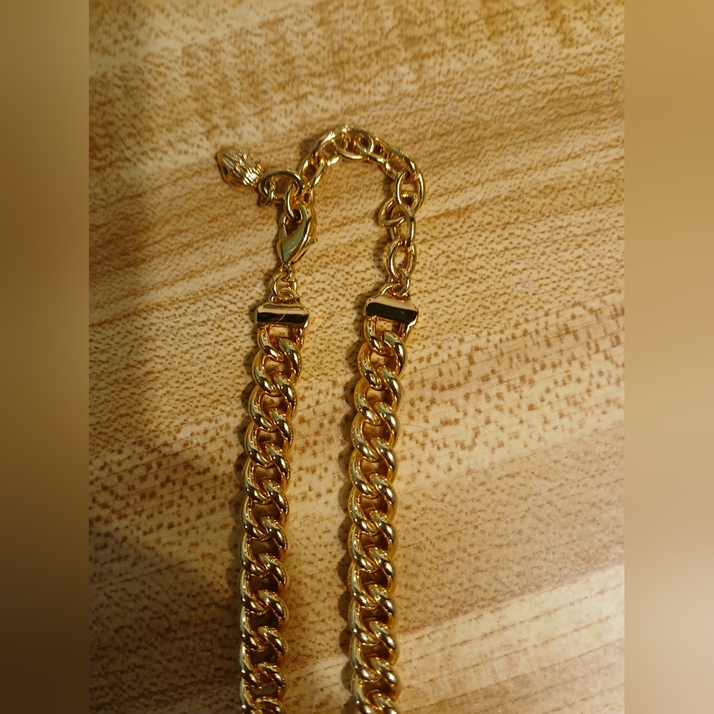 Kurt Geiger Multicolor Crystal Eagle Pendant Necklace - Picture 5 of 7